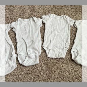 •4/$25• 4 white Gerber baby onesies 0-3M